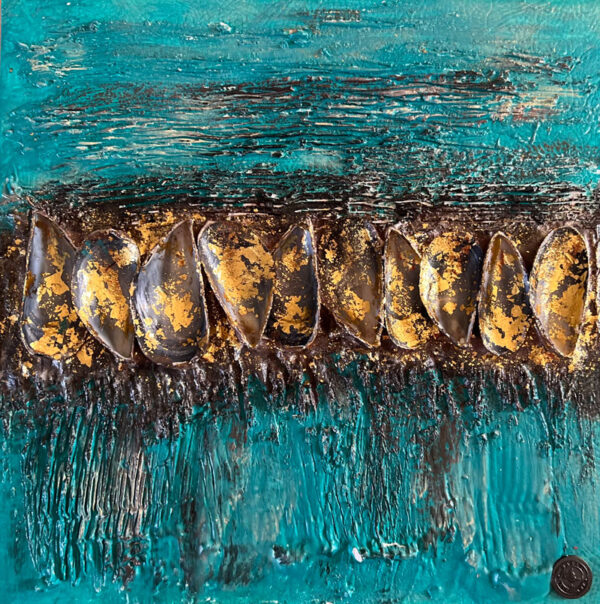 OYSTER BLUE 1